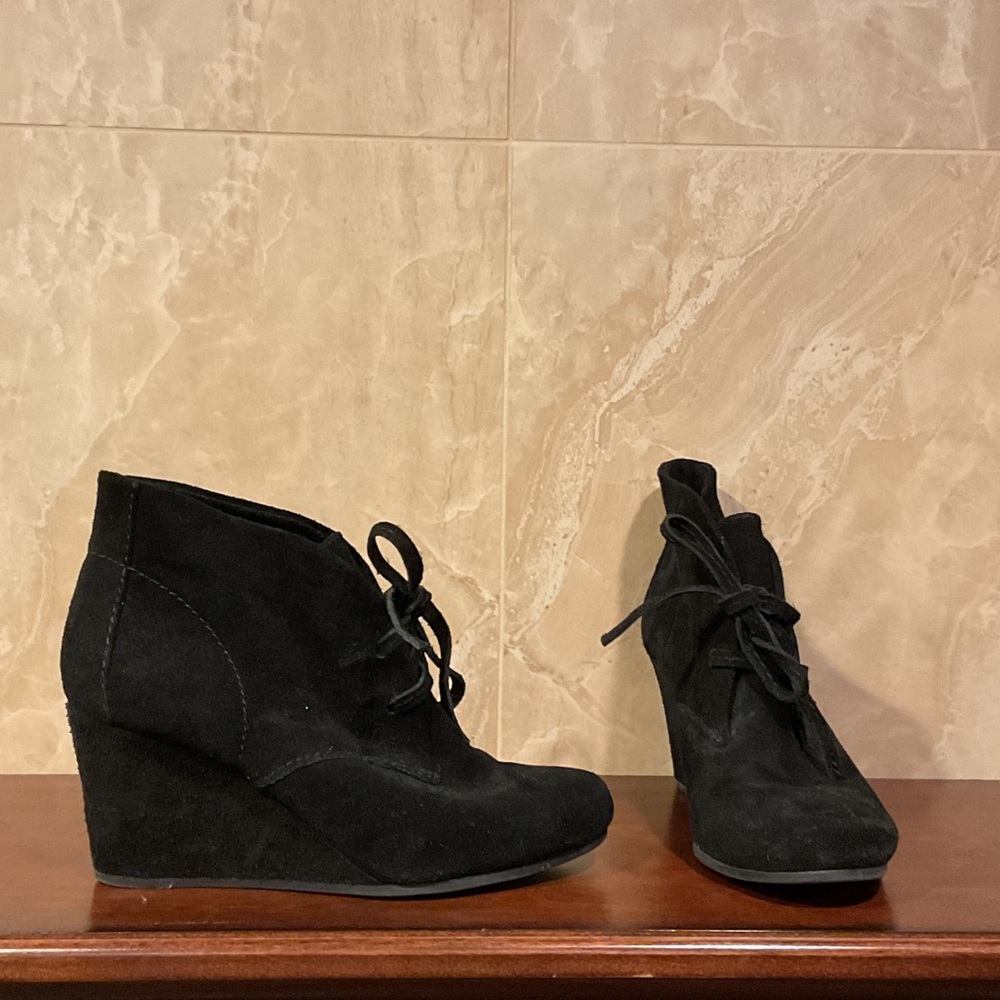 Gianni Bini Black Suede Wedge Booties, Size 7